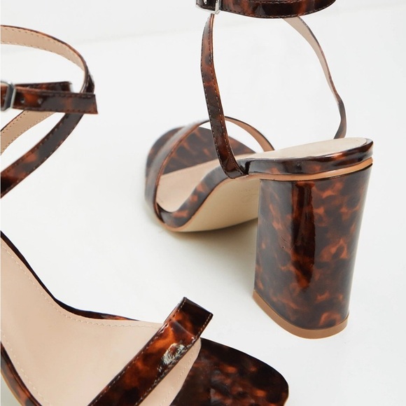 NWOT prettylittlething tortoise block heel plt - Picture 4 of 5